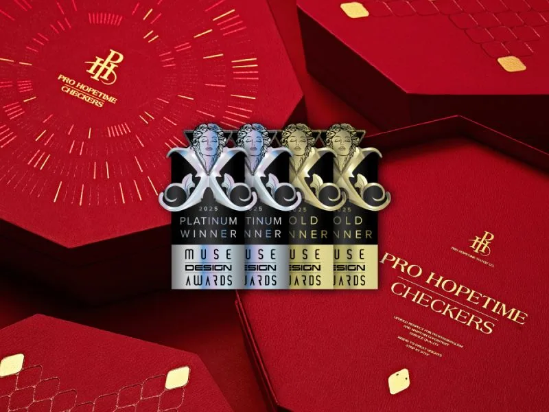 寶鴻堂鐘表蛇年紅包禮盒:以象徵「八卦」的八角形製作禮盒,為消費者帶來避邪、居家平安的吉祥寓意