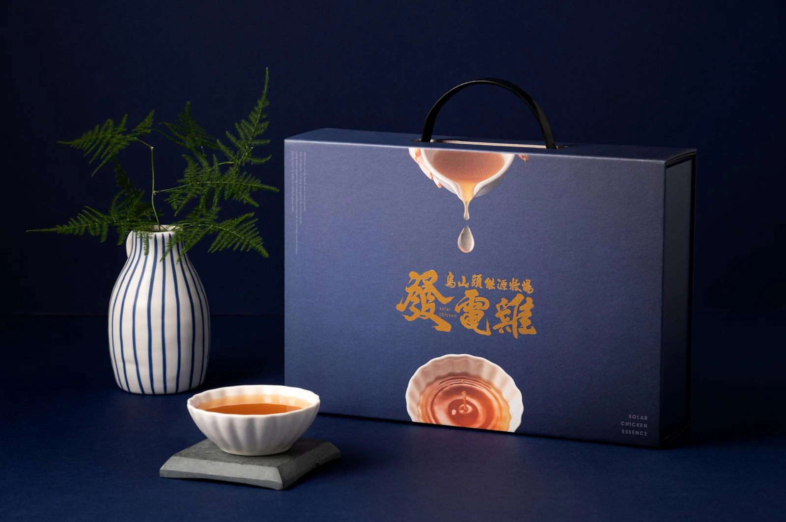 發電雞識別設計專案：為發電雞品牌設計禮盒、網頁Banner、小卡、DM、包裝等，打造獨一無二的品牌識別。